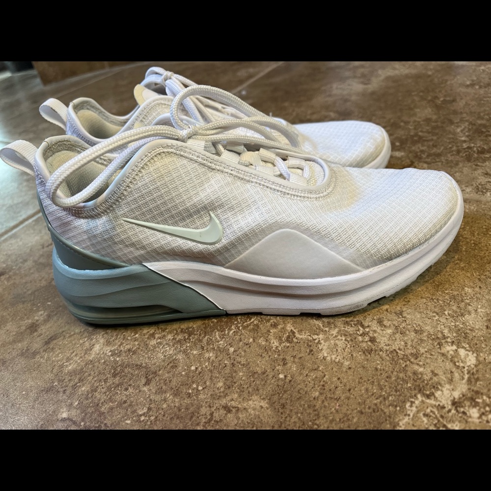 Womens Nike size 6.5